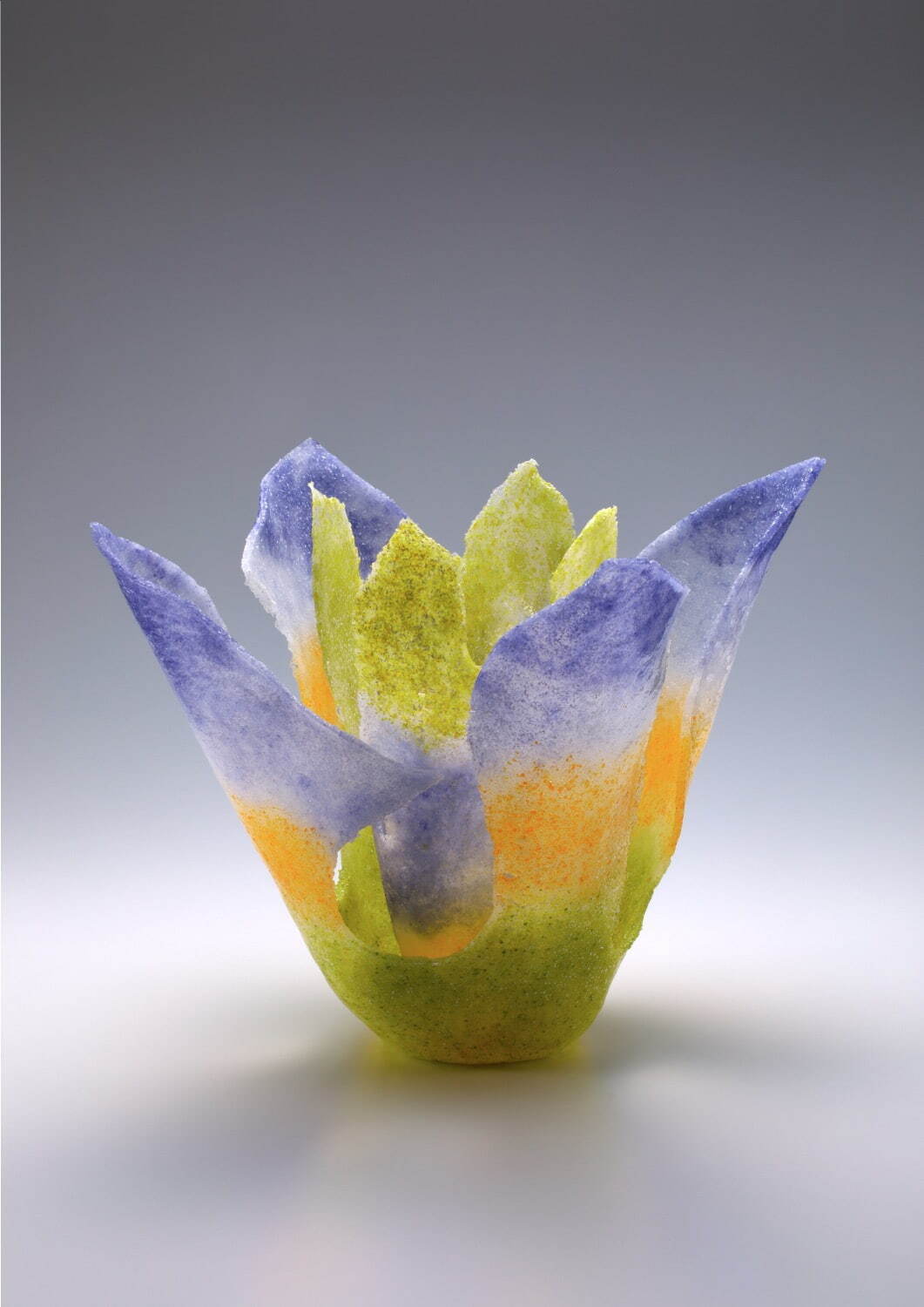 ガラス名品の展覧会が神戸ファッション美術館で、植物モチーフのガラス造形＆現代作家の作品など｜写真1