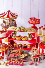 ヒルトン東京「肉が主役」冬アフタヌーンティー、“苺スイーツ食べ放題付き”贅沢プラン｜写真6