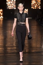 ディーゼル ブラック ゴールド 2015年春夏ウィメンズコレクション - セクシー＆ロックであれ！｜写真1