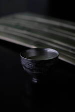 ティー・ティー髙橋大雅"東京初"の展覧会、衣服・彫刻作品やヴィンテージ服飾資料などが草月会館に｜写真1