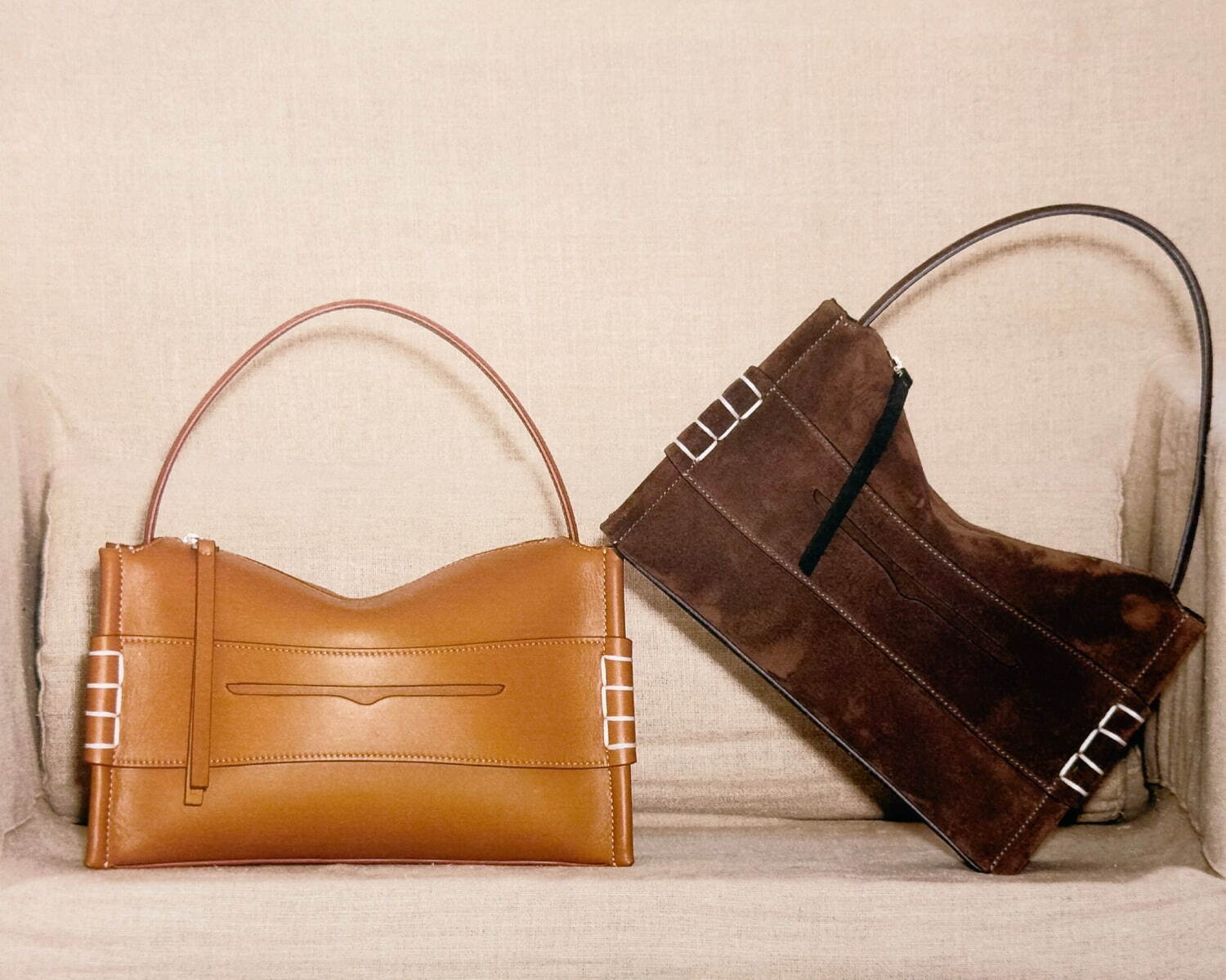 SMALL TWISTER - LEATHER TOP HANDLE BAG in black | JW Anderson US