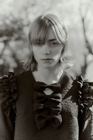 ヒュー・デイ・トゥ・イブニング	(hue DAY TO EVENING) 2025年春夏ウィメンズコレクション  - 写真4