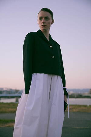 ヒュー・デイ・トゥ・イブニング	(hue DAY TO EVENING) 2025年春夏ウィメンズコレクション  - 写真27