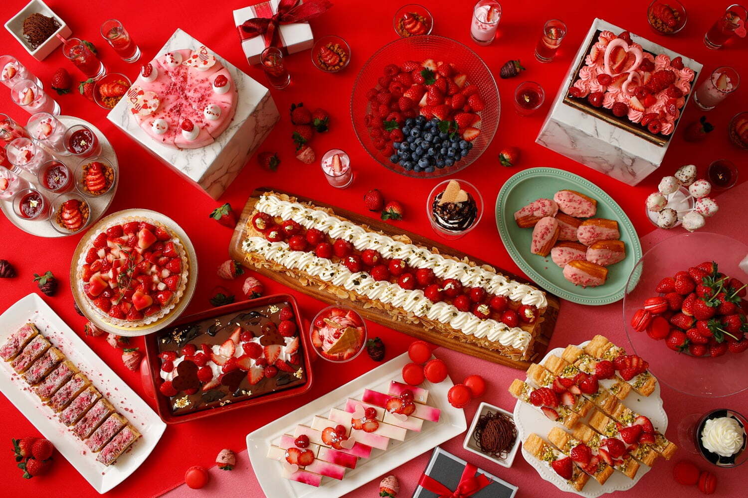 チョコレートビュッフェ｜“苺×チョコレート尽くし”バレンタインスイーツブッフェ、ホテル インターコンチネンタル 東京ベイで