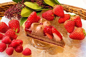 キル フェ ボンの冬限定タルト、“雪の結晶風クリーム”オレンジチョコレートやイチゴショート風｜写真25