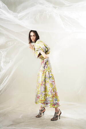 ディウカ(divka) 2025年春夏ウィメンズコレクション シルエット - 写真1