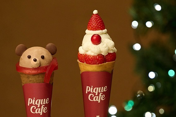 ジェラート ピケ カフェ「ピケベア＆サンタ」のクリスマス限定クレープ、“濃厚チョコor苺ショート”味｜土岐プレミアム・アウトレット