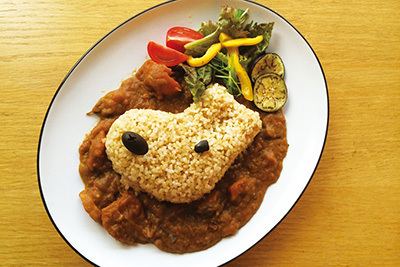 リサとガスパール｜リサとガスパールが都市型市場「太陽のマルシェ」とコラボ！カレー販売やワークショップ開催