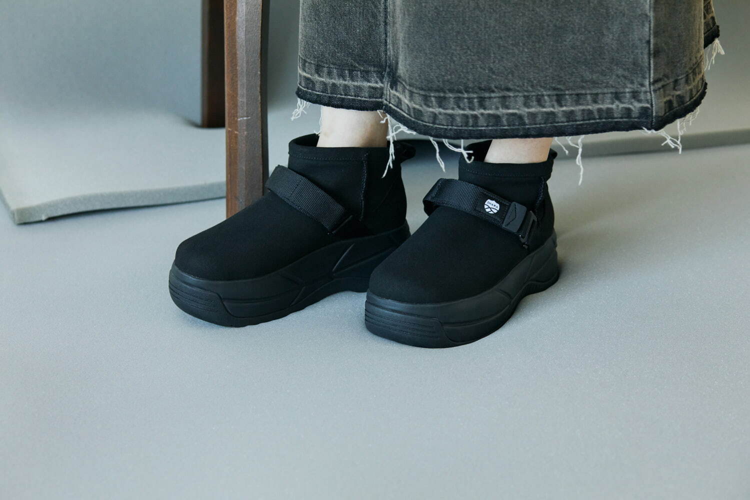 シャカ“超極厚ソール”の24年冬ムートンブーツ＆クロッグサンダル