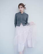 スナイデル24年クリスマス、“ふわふわ＆キラキラ”シャギーカーディガンやレース襟のワンピース｜写真5