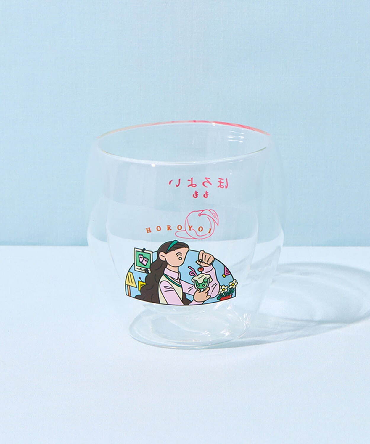 3COINS「ほろよい」限定コラボグッズ、“白いサワー”着想の足つき