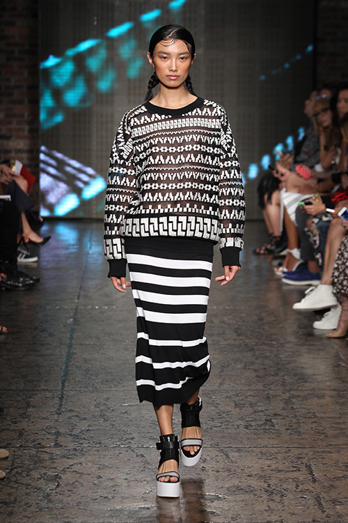 ディー ケイ エヌ ワイ 2015年春夏<span>コレクション</span> - 写真24