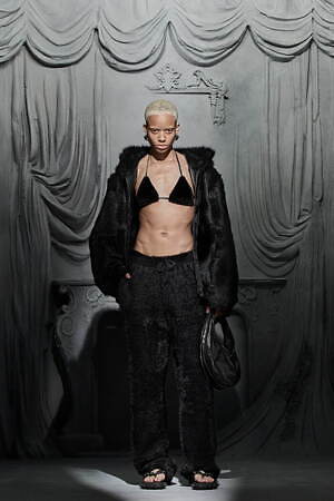 アレキサンダー ワン(alexanderwang) 2025年リゾートウィメンズコレクション  - 写真4