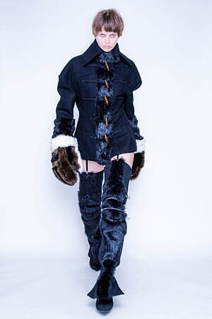 ガーウィン(GURTWEIN) 2024-25年秋冬ウィメンズコレクション  - 写真1