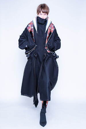 ガーウィン(GURTWEIN) 2024-25年秋冬ウィメンズコレクション  - 写真2