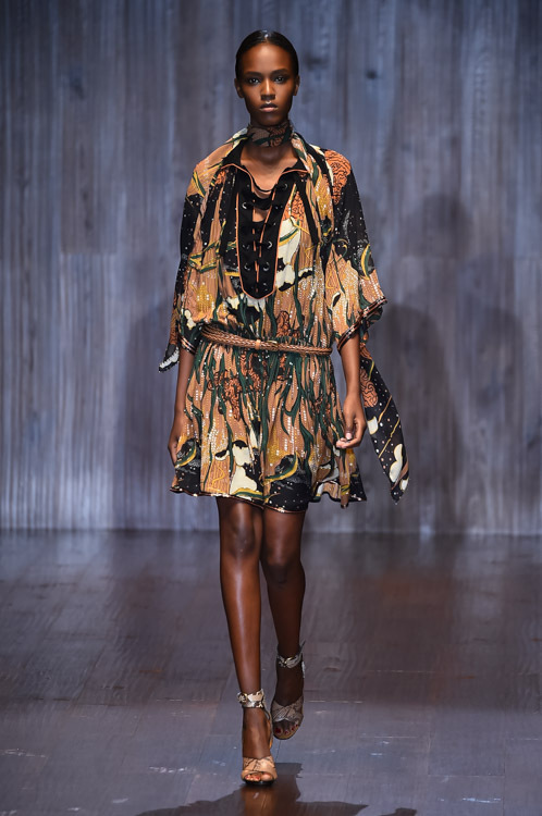 グッチ(GUCCI) 2015年春夏ウィメンズコレクション シルエット - 写真40