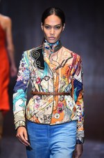 グッチ 2015年春夏コレクション - 万華鏡のように変化するグラマラス｜写真42