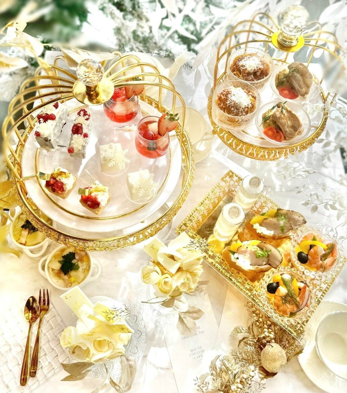 “もみの木に囲まれた冬景色”の中で楽しむアフタヌーンティーが表参道で、夜はイルミネーションタイムも｜写真4