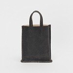 エンダースキーマの25年冬春、“ハイヒール”フォルムのチェーンバッグ＆型押しレザーのミニ財布など｜写真19