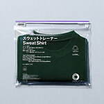 ファミマ「コンビニエンスウェア」24年秋冬、“カレッジカラー”着想えんじ色スウェット＆鮮やかインナー｜写真23