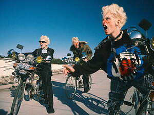 アモク(amok) 2024-25年秋冬メンズコレクション  - 写真1