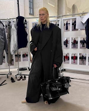 バレンシアガ(BALENCIAGA) 2025年秋ウィメンズ&メンズコレクション  - 写真5