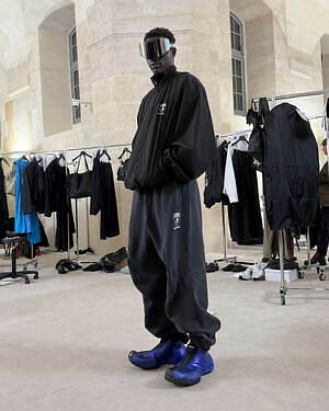 バレンシアガ(BALENCIAGA) 2025年秋ウィメンズ&メンズコレクション  - 写真33