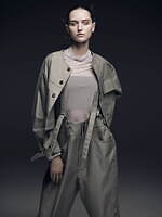 レギュレーション ヨウジヤマモト 2025年春夏コレクション、規律の中の自由を見つけ出す｜写真6