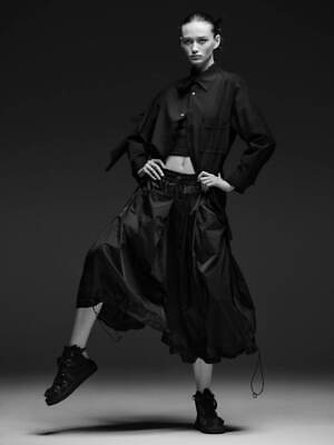 レギュレーション ヨウジヤマモト(REGULATION Yohji Yamamoto) 2025年春夏ウィメンズコレクション  - 写真3