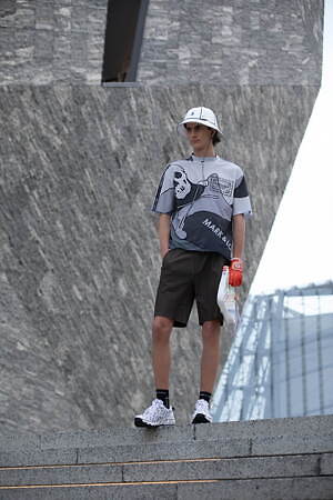 マーク ＆ ロナ(MARK & LONA) 2024年春夏ウィメンズ&メンズコレクション  - 写真24