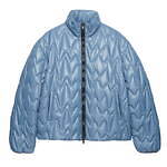 MSGM 波打つ“M”ロゴキルティングの中綿ジャケット＆ストライプ切り替えシャツなど新作ウェア｜写真2