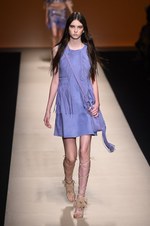 アルベルタ フェレッティ 2015春夏コレクション - 自然への賛美と躍動的なフローラルボヘミアン｜写真28