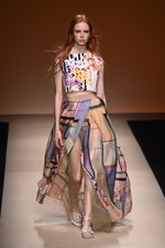 アルベルタ フェレッティ 2015春夏コレクション - 自然への賛美と躍動的なフローラルボヘミアン｜写真40