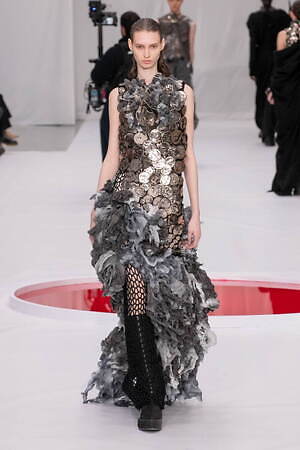 ユイマナカザト オートクチュール(YUIMA NAKAZATO Haute Couture ) 2024年春夏ウィメンズ&メンズコレクション  - 写真19