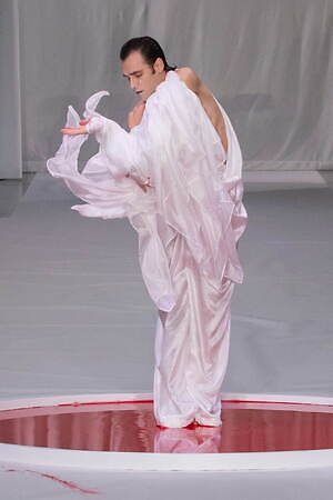 ユイマナカザト オートクチュール(YUIMA NAKAZATO Haute Couture ) 2024年春夏ウィメンズ&メンズコレクション  - 写真27