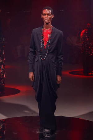 ユイマナカザト オートクチュール(YUIMA NAKAZATO Haute Couture ) 2024-25年秋冬ウィメンズ&メンズコレクション  - 写真11