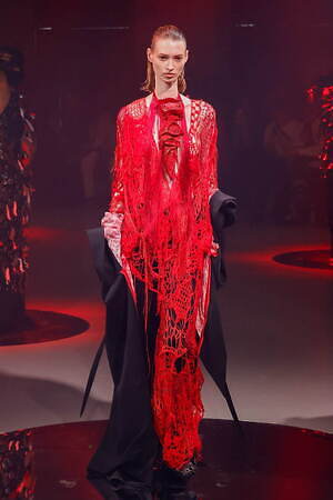 ユイマナカザト オートクチュール(YUIMA NAKAZATO Haute Couture ) 2024-25年秋冬ウィメンズ&メンズコレクション  - 写真14