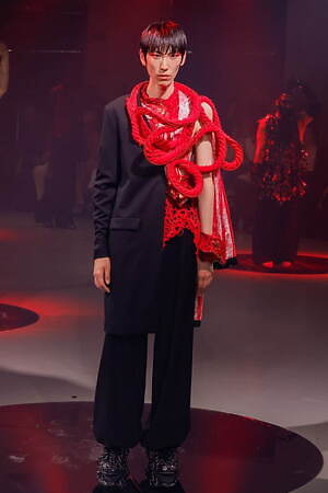 ユイマナカザト オートクチュール(YUIMA NAKAZATO Haute Couture ) 2024-25年秋冬ウィメンズ&メンズコレクション  - 写真22