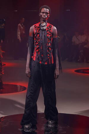 ユイマナカザト オートクチュール(YUIMA NAKAZATO Haute Couture ) 2024-25年秋冬ウィメンズ&メンズコレクション  - 写真23