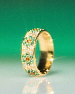 東京発ジュエリー「メゾン カノコギ」花模様のカラフルリング＆パールネックレス、原宿の限定ストアで｜写真3