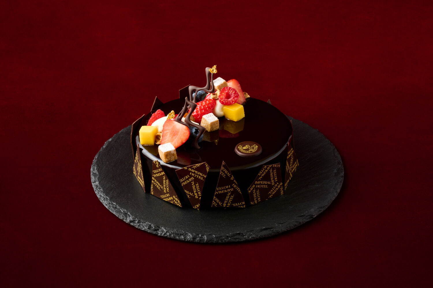 「チョコレートケーキ」4,800円※3日前までの要予約/1日10台限定