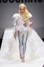 モスキーノ 2015年春夏コレクション - キュートでバブリー！バービーガールの世界へようこそ｜写真96