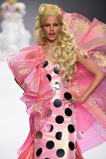 モスキーノ 2015年春夏コレクション - キュートでバブリー！バービーガールの世界へようこそ｜写真99