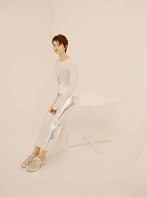 エミ(emmi) 2023-24年秋冬ウィメンズコレクション  - 写真15