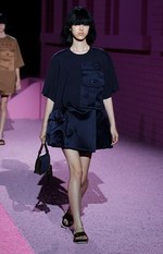 マーク ジェイコブス 2015年春夏コレクション - モダンな遊び心で飾られたクラシカルなミリタリー｜写真16