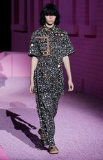 マーク ジェイコブス 2015年春夏コレクション - モダンな遊び心で飾られたクラシカルなミリタリー｜写真27