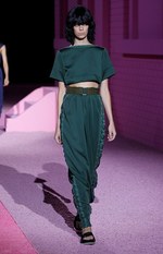 マーク ジェイコブス 2015年春夏コレクション - モダンな遊び心で飾られたクラシカルなミリタリー｜写真36