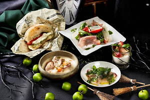 ザ・リッツ・カールトン大阪「苺アフタヌーンブッフェ」ミュージカル『ウィキッド』の世界観を表現｜写真4