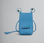 マルニ24年クリスマスレザーグッズ、カラーブロックの三つ折り財布＆目玉ぱっちりiPhoneケース｜写真7