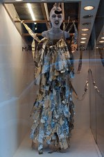 スーパーフェミニンなニットドレス、クレイグ ローレンス(Craig Lawrence)の2011年春夏コレクション｜写真11